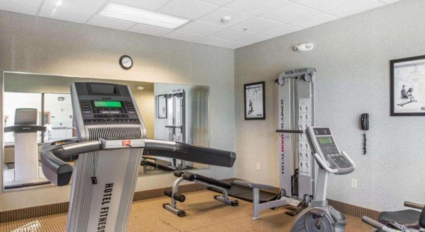 Comfort Inn & Suites Мэдисонвилл Экстерьер фото